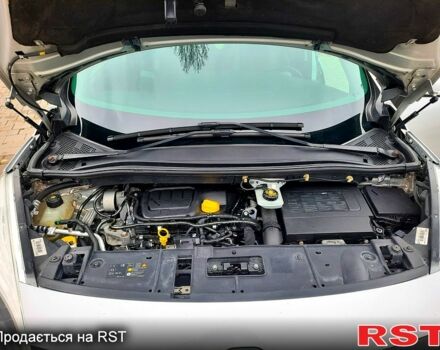 Серый Рено Гранд Сценик, объемом двигателя 1.6 л и пробегом 200 тыс. км за 8950 $, фото 8 на Automoto.ua