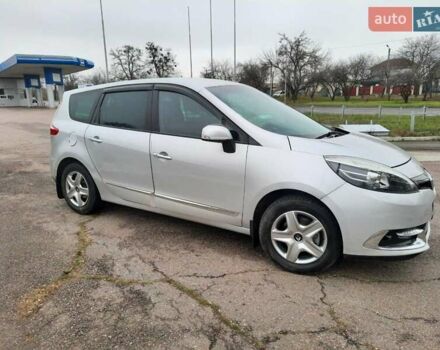 Сірий Рено Гранд Сценік, об'ємом двигуна 1.6 л та пробігом 201 тис. км за 8750 $, фото 1 на Automoto.ua