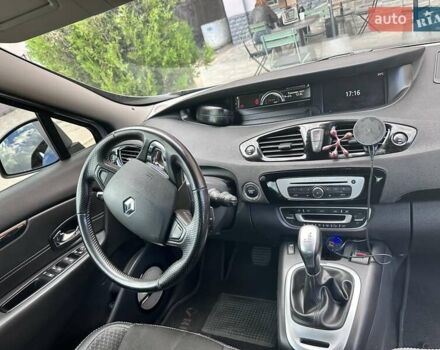 Серый Рено Гранд Сценик, объемом двигателя 1.5 л и пробегом 206 тыс. км за 12700 $, фото 7 на Automoto.ua