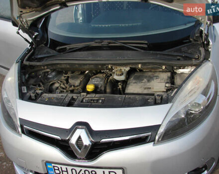 Серый Рено Гранд Сценик, объемом двигателя 1.5 л и пробегом 241 тыс. км за 10000 $, фото 22 на Automoto.ua