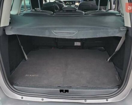 Серый Рено Гранд Сценик, объемом двигателя 1.46 л и пробегом 269 тыс. км за 10750 $, фото 36 на Automoto.ua