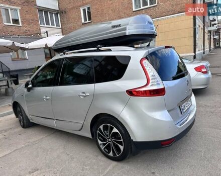 Серый Рено Гранд Сценик, объемом двигателя 1.5 л и пробегом 206 тыс. км за 12700 $, фото 3 на Automoto.ua