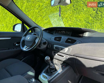 Рено Гранд Сценик 2015 в Стрые на Automoto.ua Серый Рено Гранд Сценик, объемом двигателя 1.5 л и пробегом 236 тыс. км за 10500 $, фото 34 на Automoto.ua