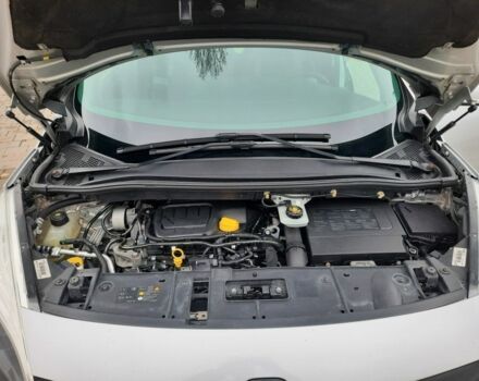 Серый Рено Гранд Сценик, объемом двигателя 1.6 л и пробегом 200 тыс. км за 8950 $, фото 7 на Automoto.ua