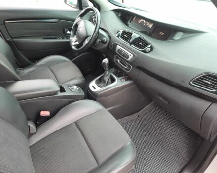 Серый Рено Гранд Сценик, объемом двигателя 1.6 л и пробегом 200 тыс. км за 8950 $, фото 6 на Automoto.ua