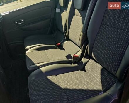 Серый Рено Гранд Сценик, объемом двигателя 1.5 л и пробегом 188 тыс. км за 11400 $, фото 14 на Automoto.ua