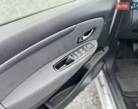 Сірий Рено Гранд Сценік, об'ємом двигуна 1.5 л та пробігом 268 тис. км за 10750 $, фото 29 на Automoto.ua