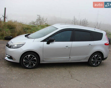 Серый Рено Гранд Сценик, объемом двигателя 1.5 л и пробегом 241 тыс. км за 10000 $, фото 1 на Automoto.ua