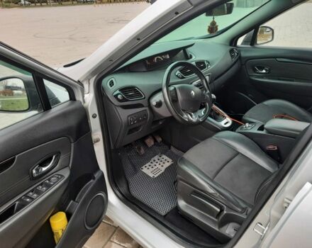 Серый Рено Гранд Сценик, объемом двигателя 1.6 л и пробегом 200 тыс. км за 8950 $, фото 4 на Automoto.ua