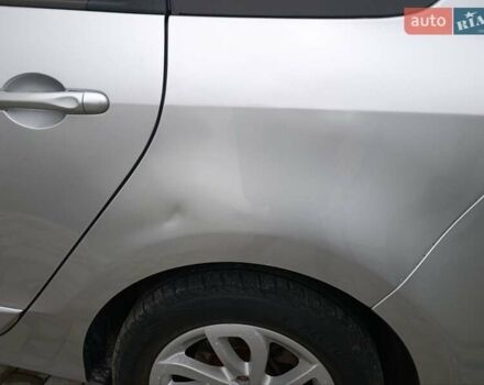 Сірий Рено Гранд Сценік, об'ємом двигуна 1.5 л та пробігом 234 тис. км за 10900 $, фото 15 на Automoto.ua