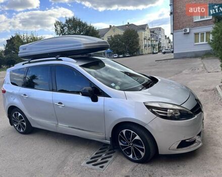 Серый Рено Гранд Сценик, объемом двигателя 1.5 л и пробегом 206 тыс. км за 12700 $, фото 5 на Automoto.ua