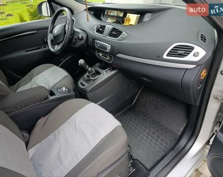 Сірий Рено Гранд Сценік, об'ємом двигуна 1.5 л та пробігом 234 тис. км за 10900 $, фото 6 на Automoto.ua