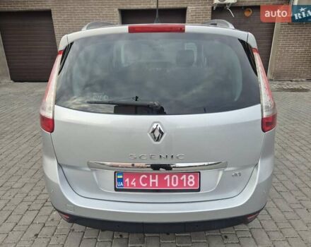 Сірий Рено Гранд Сценік, об'ємом двигуна 1.6 л та пробігом 274 тис. км за 9500 $, фото 11 на Automoto.ua