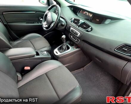 Серый Рено Гранд Сценик, объемом двигателя 1.6 л и пробегом 200 тыс. км за 8950 $, фото 4 на Automoto.ua