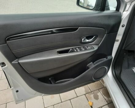 Серый Рено Гранд Сценик, объемом двигателя 1.6 л и пробегом 200 тыс. км за 8950 $, фото 10 на Automoto.ua