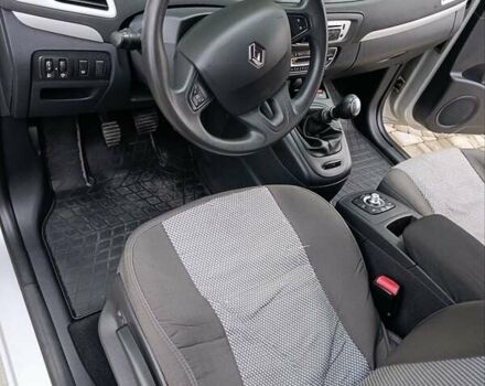 Сірий Рено Гранд Сценік, об'ємом двигуна 1.5 л та пробігом 234 тис. км за 10900 $, фото 14 на Automoto.ua