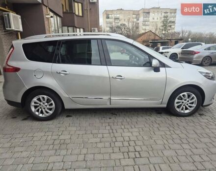 Сірий Рено Гранд Сценік, об'ємом двигуна 1.6 л та пробігом 274 тис. км за 9500 $, фото 7 на Automoto.ua