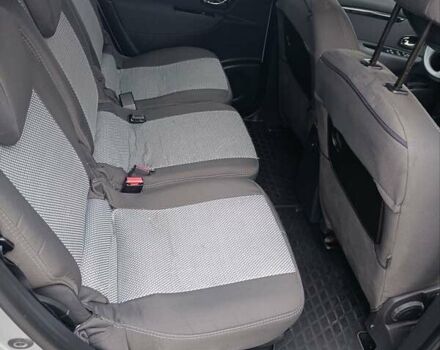 Сірий Рено Гранд Сценік, об'ємом двигуна 1.5 л та пробігом 234 тис. км за 10900 $, фото 13 на Automoto.ua