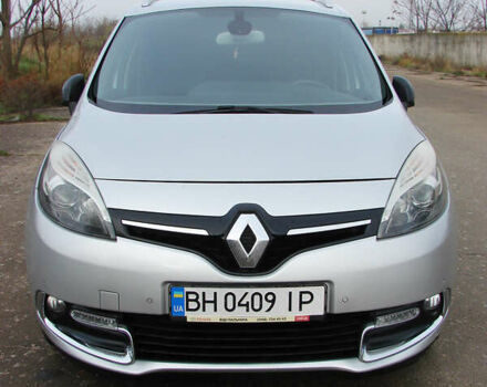 Серый Рено Гранд Сценик, объемом двигателя 1.5 л и пробегом 241 тыс. км за 10000 $, фото 9 на Automoto.ua