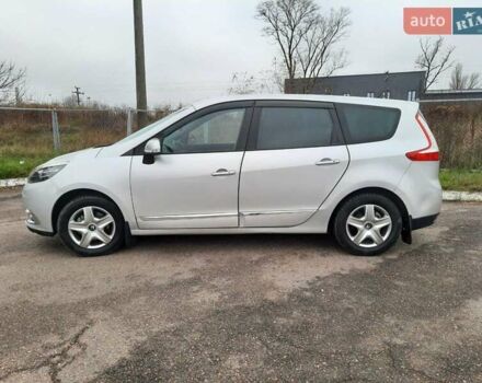 Сірий Рено Гранд Сценік, об'ємом двигуна 1.6 л та пробігом 201 тис. км за 8750 $, фото 5 на Automoto.ua