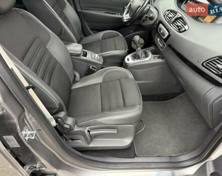 Сірий Рено Гранд Сценік, об'ємом двигуна 1.6 л та пробігом 234 тис. км за 10800 $, фото 45 на Automoto.ua