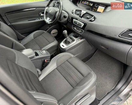 Сірий Рено Гранд Сценік, об'ємом двигуна 1.6 л та пробігом 234 тис. км за 10800 $, фото 46 на Automoto.ua