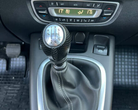 Серый Рено Гранд Сценик, объемом двигателя 1.6 л и пробегом 206 тыс. км за 10777 $, фото 35 на Automoto.ua