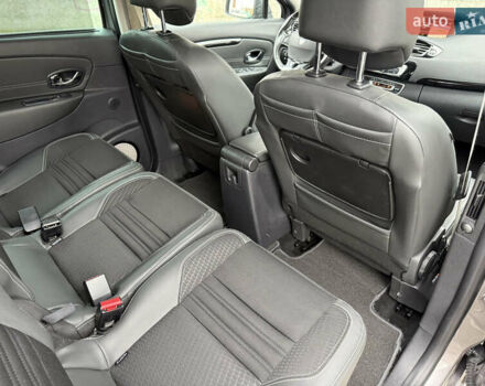 Сірий Рено Гранд Сценік, об'ємом двигуна 1.6 л та пробігом 234 тис. км за 10800 $, фото 59 на Automoto.ua