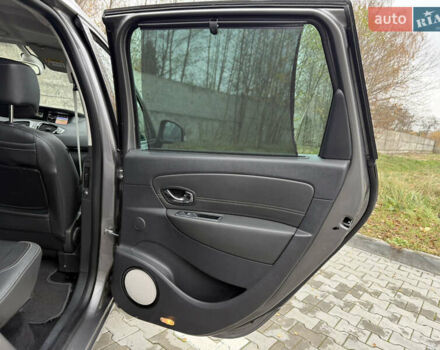 Сірий Рено Гранд Сценік, об'ємом двигуна 1.6 л та пробігом 234 тис. км за 10800 $, фото 55 на Automoto.ua