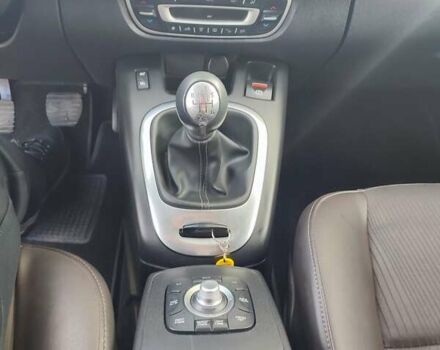 Серый Рено Гранд Сценик, объемом двигателя 1.5 л и пробегом 201 тыс. км за 11200 $, фото 22 на Automoto.ua