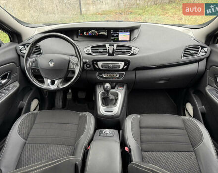 Сірий Рено Гранд Сценік, об'ємом двигуна 1.6 л та пробігом 234 тис. км за 10800 $, фото 62 на Automoto.ua