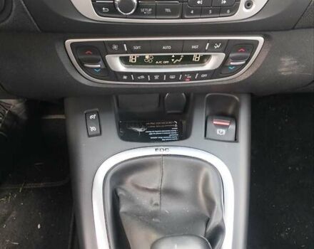 Серый Рено Гранд Сценик, объемом двигателя 1.5 л и пробегом 266 тыс. км за 9400 $, фото 4 на Automoto.ua