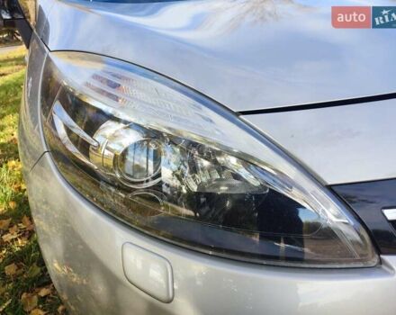 Серый Рено Гранд Сценик, объемом двигателя 1.5 л и пробегом 201 тыс. км за 11200 $, фото 4 на Automoto.ua