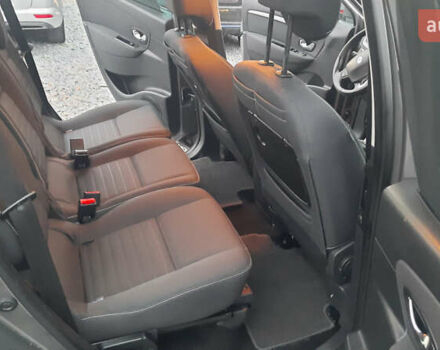 Серый Рено Гранд Сценик, объемом двигателя 1.5 л и пробегом 247 тыс. км за 10000 $, фото 12 на Automoto.ua