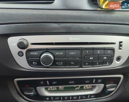 Серый Рено Гранд Сценик, объемом двигателя 1.5 л и пробегом 201 тыс. км за 11200 $, фото 30 на Automoto.ua