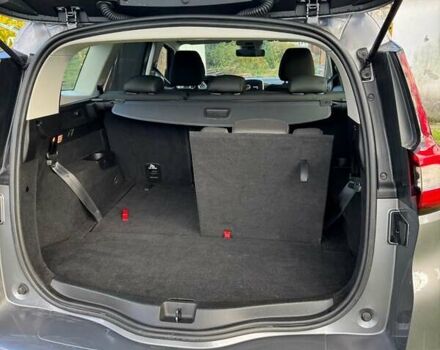 Сірий Рено Гранд Сценік, об'ємом двигуна 1.6 л та пробігом 150 тис. км за 16700 $, фото 10 на Automoto.ua