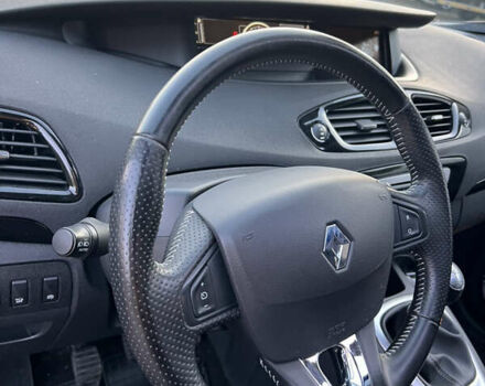 Серый Рено Гранд Сценик, объемом двигателя 1.6 л и пробегом 206 тыс. км за 11221 $, фото 32 на Automoto.ua