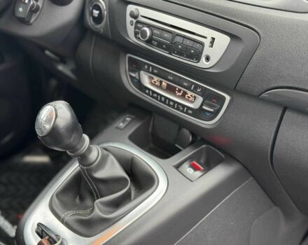 Серый Рено Гранд Сценик, объемом двигателя 1.5 л и пробегом 193 тыс. км за 11899 $, фото 18 на Automoto.ua