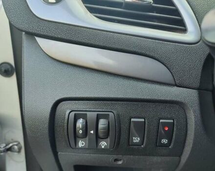 Серый Рено Гранд Сценик, объемом двигателя 1.5 л и пробегом 201 тыс. км за 11200 $, фото 28 на Automoto.ua