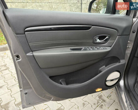 Сірий Рено Гранд Сценік, об'ємом двигуна 1.6 л та пробігом 234 тис. км за 10800 $, фото 33 на Automoto.ua