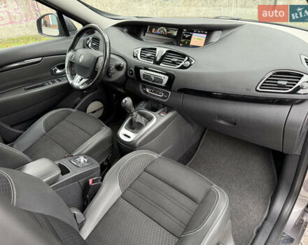 Сірий Рено Гранд Сценік, об'ємом двигуна 1.6 л та пробігом 234 тис. км за 10800 $, фото 49 на Automoto.ua