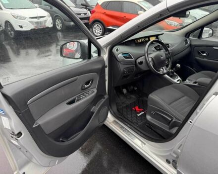 Серый Рено Гранд Сценик, объемом двигателя 1.5 л и пробегом 193 тыс. км за 11899 $, фото 7 на Automoto.ua