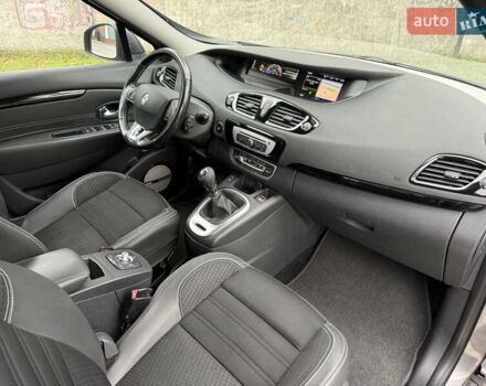 Сірий Рено Гранд Сценік, об'ємом двигуна 1.6 л та пробігом 234 тис. км за 10800 $, фото 47 на Automoto.ua