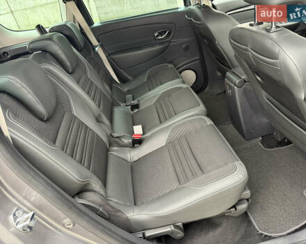 Сірий Рено Гранд Сценік, об'ємом двигуна 1.6 л та пробігом 234 тис. км за 10800 $, фото 58 на Automoto.ua