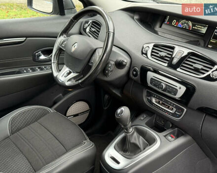 Сірий Рено Гранд Сценік, об'ємом двигуна 1.6 л та пробігом 234 тис. км за 10800 $, фото 48 на Automoto.ua