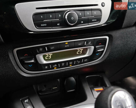 Сірий Рено Гранд Сценік, об'ємом двигуна 1.6 л та пробігом 184 тис. км за 12499 $, фото 28 на Automoto.ua