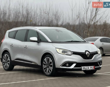 Серый Рено Гранд Сценик, объемом двигателя 1.5 л и пробегом 200 тыс. км за 14800 $, фото 9 на Automoto.ua