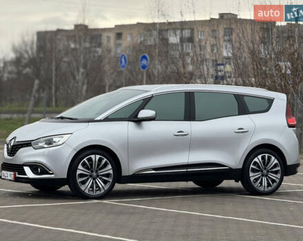 Серый Рено Гранд Сценик, объемом двигателя 1.5 л и пробегом 200 тыс. км за 14800 $, фото 18 на Automoto.ua