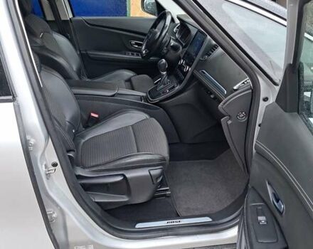 Сірий Рено Гранд Сценік, об'ємом двигуна 1.6 л та пробігом 226 тис. км за 15999 $, фото 43 на Automoto.ua