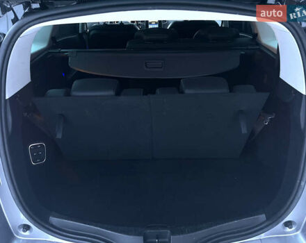 Сірий Рено Гранд Сценік, об'ємом двигуна 1.6 л та пробігом 212 тис. км за 17899 $, фото 49 на Automoto.ua